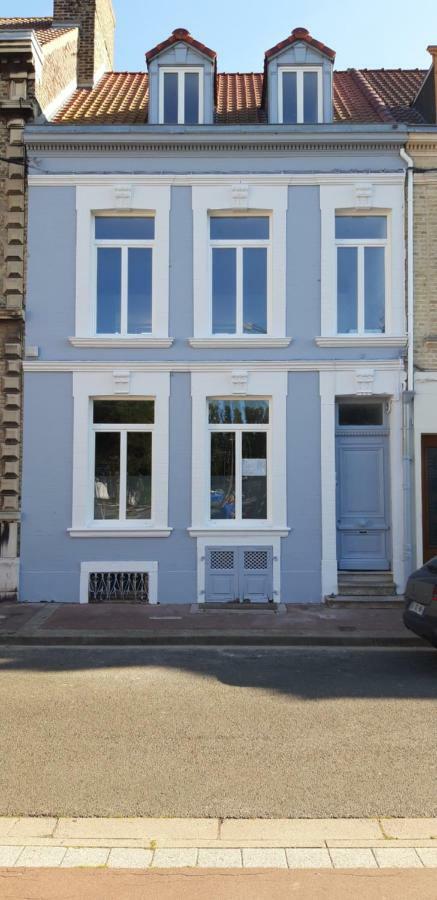 Le Petit Chez Soi Apartment Calais Bagian luar foto